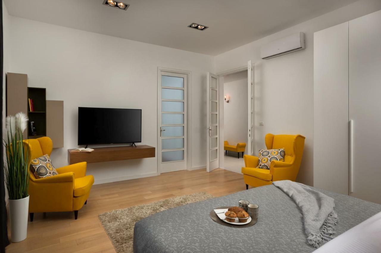 Carducci Apartment - Center Pula Eksteriør billede