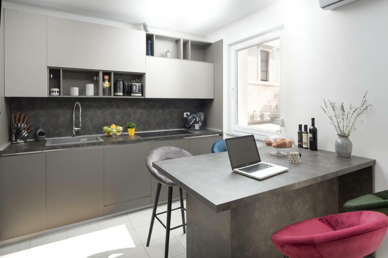 Carducci Apartment - Center Pula Eksteriør billede
